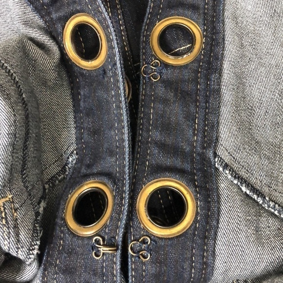 Hand-painted Blue & White Floral Dark Denim Jean Jacket Rivets & Bows - Size L - Picture 5 of 5